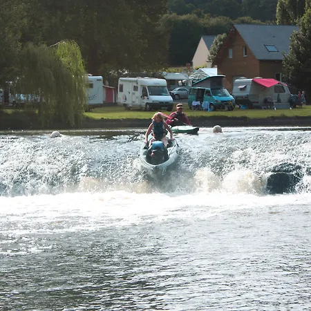 Camping Des Rochers Des Parcs 3*