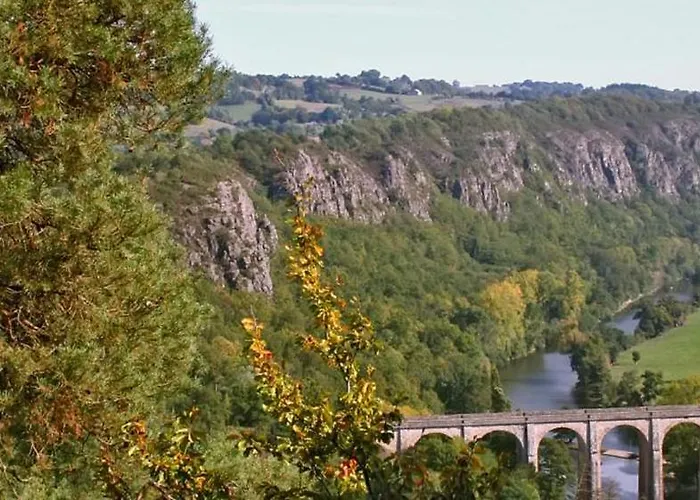 Camping Des Rochers Des Parcs 3* クレシー