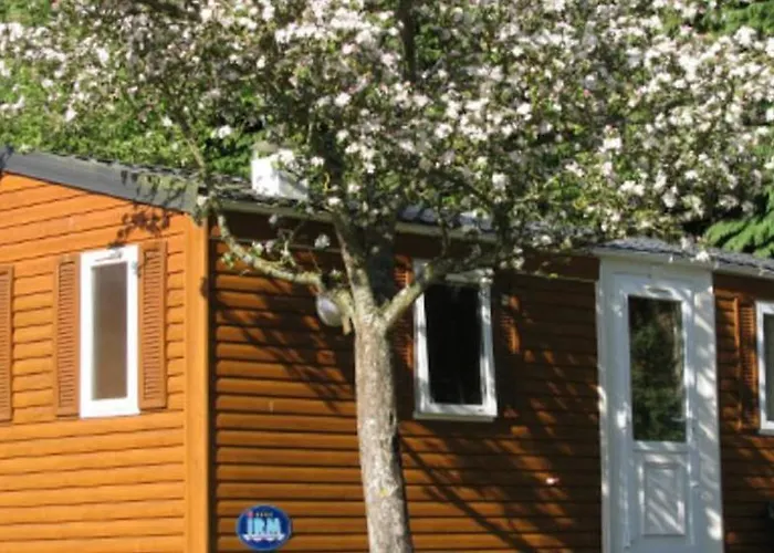 Camping Des Rochers Des Parcs 3*