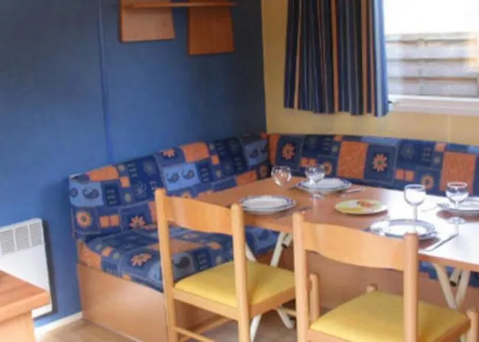 Camping Des Rochers Des Parcs