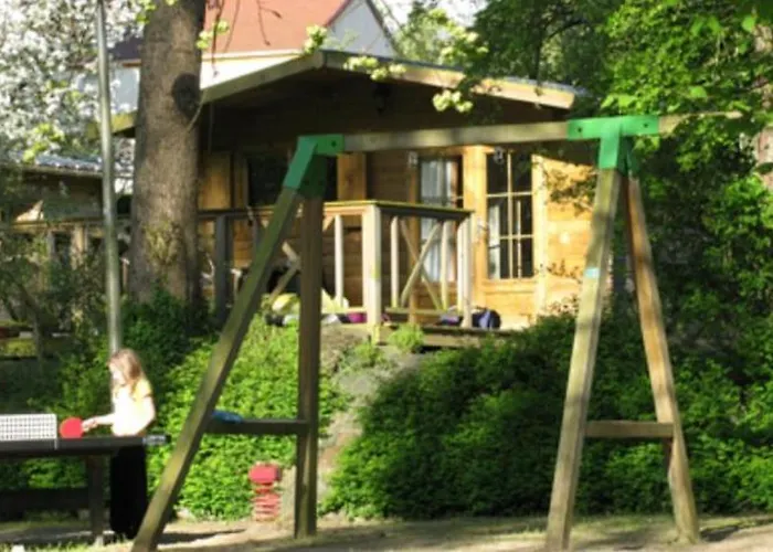 キャンプ場 Camping Des Rochers Des Parcs