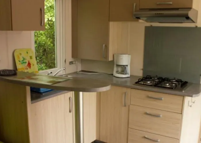 Camping Des Rochers Des Parcs