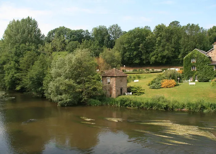 キャンプ場 Camping Des Rochers Des Parcs